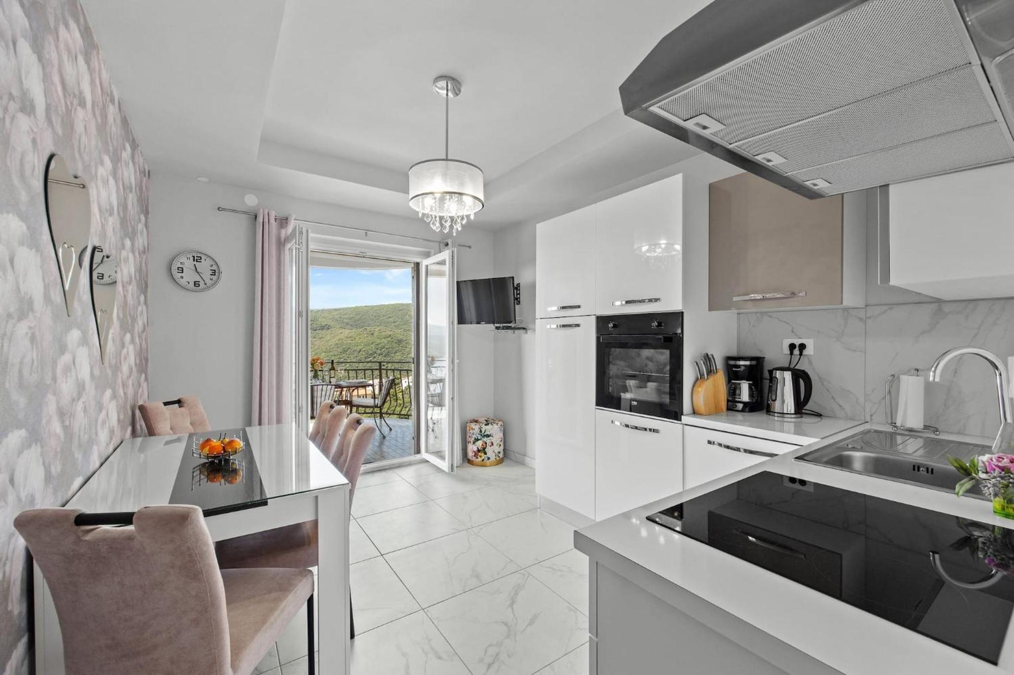 Apartments Lady M Rabac Luaran gambar